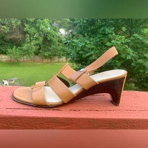 Circa Joan & David Leather Multi Strap Sandals Size 9M